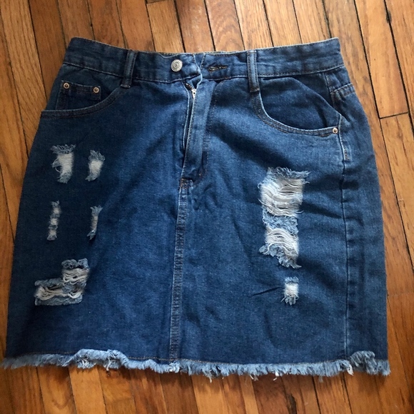 Distressed denim skirt! - Picture 1 of 3